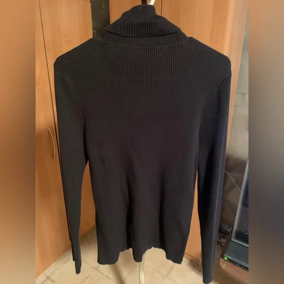 Ralph Lauren Classic Black Knit Sweater - Picture 2 of 4